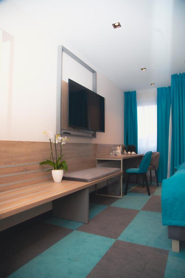 Friends Hotel Kerpen 外观 照片
